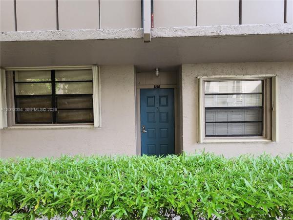 Colony Point, 900 Colony Point Cir #107, Pembroke Pines, Florida 33026, image 1