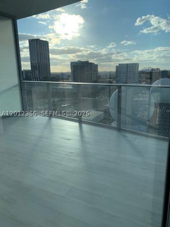 Paramount Miami Worldcenter, 851 NE 1st Ave #2110, Miami, Florida 33132, image 3