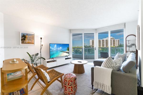 South Tower At The Point, 21055 NE 37th Ave #605, Aventura, Florida 33180, image 1