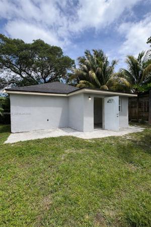 1861 NW 112th St, Unincorporated Dade County, Florida 33167, image 1