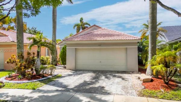 Magnolia Ridge, 4421 Dogwood Cir, Weston, Florida 33331, image 1