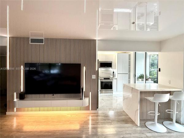 671 NE 195th St #205E, Miami, Florida 33179, image 1