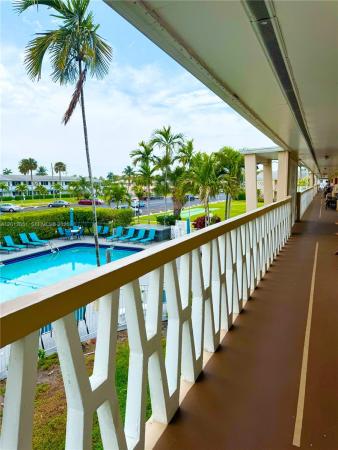 Berkeley Diplomat, 900 Atlantic Shores Blvd #220, Hallandale Beach, Florida 33009, image 1