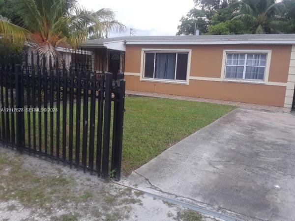 887 NW 116th Ter, Unincorporated Dade County, Florida 33168, image 1