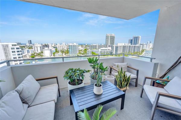 Costa Brava, 11 Island Ave #1904, Miami Beach, Florida 33139, image 1