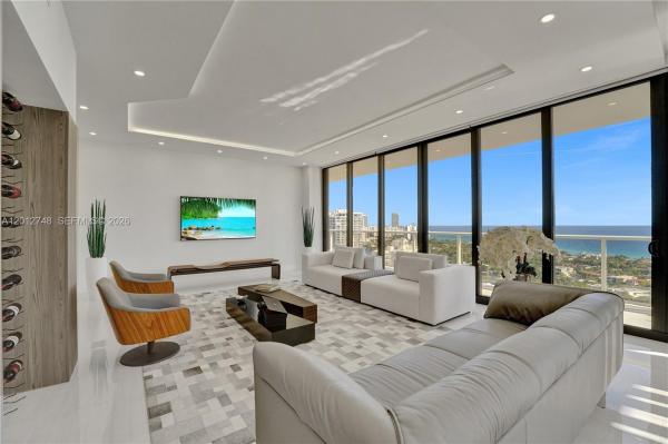 Hamptons West, 20281 E Country Club Dr #PH-14, Aventura, Florida 33180, image 2