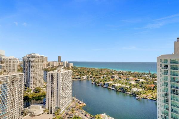 Hamptons West, 20281 E Country Club Dr #PH-14, Aventura, Florida 33180, image 3