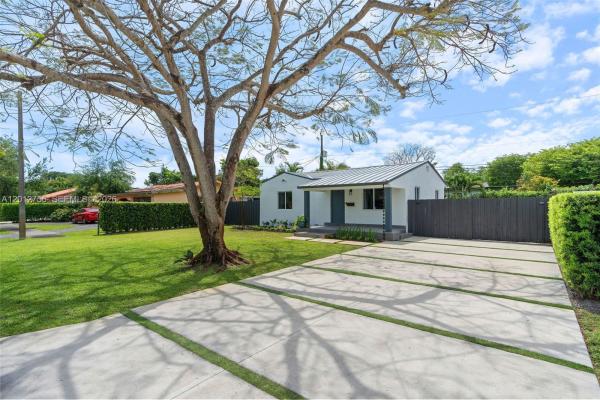 4370 SW 11th St, Unincorporated Dade County, Florida 33134, image 3