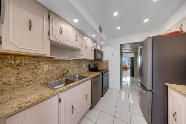 Ashleigh House, 3113 S Ocean Dr #506, Hallandale Beach, Florida 33009, image 1