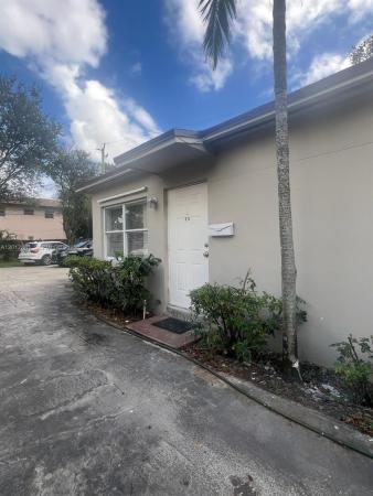 Hollywood Lawns, 915 N 19th Ave, Hollywood, Florida 33020, image 1