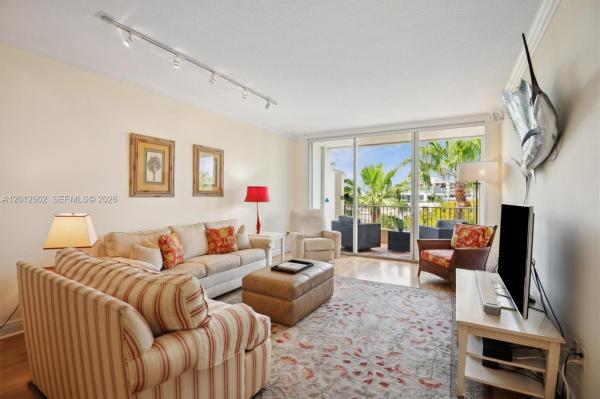 Resort Villa, 701 Crandon Blvd #PH-1, Key Biscayne, Florida 33149, image 1