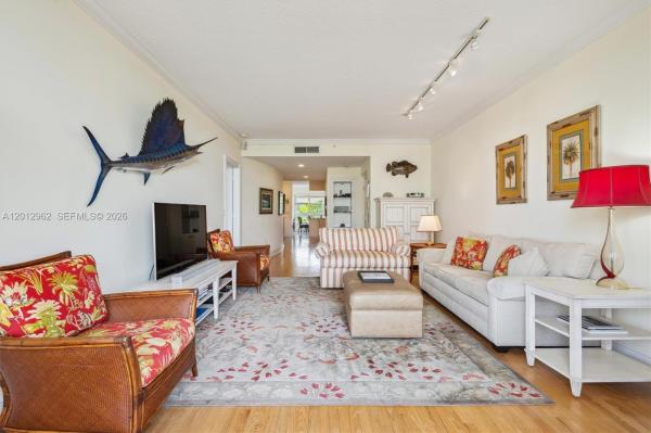 Resort Villa, 701 Crandon Blvd #PH-1, Key Biscayne, Florida 33149, image 2