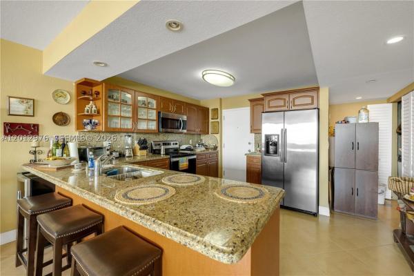 9125 SW 77th Ave #802, Unincorporated Dade County, Florida 33156, image 1
