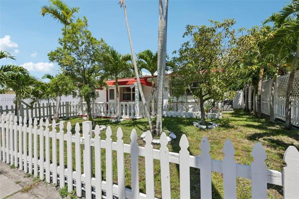 Belmar, 1215 S 24th Ave, Hollywood, Florida 33020, image 3