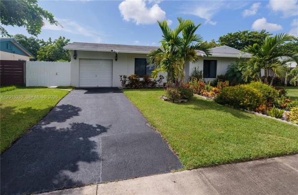 Point Royale, 19311 Sterling Dr, Cutler Bay, Florida 33157, image 1