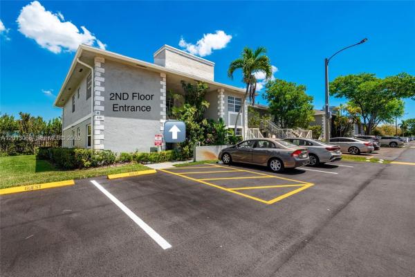 430 NE 210th Cir Ter #201-3, Unincorporated Dade County, Florida 33179, image 1