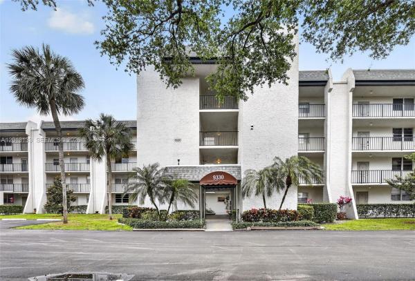 Lagoon Place, 9330 Lagoon Pl #307, Davie, Florida 33324, image 1