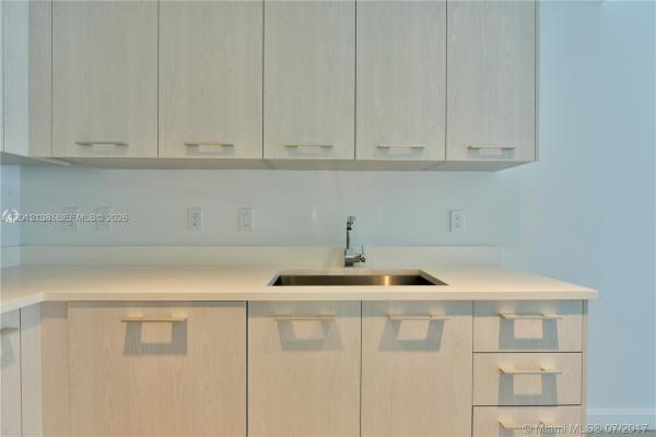 Brickell Heights East, 45 SW 9th St #1907, Miami, Florida 33130, image 2