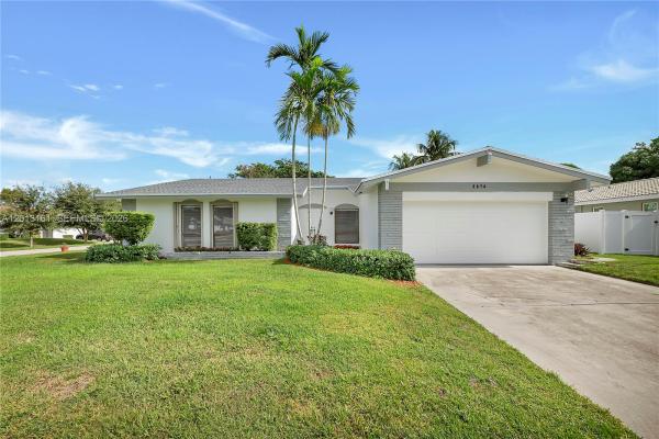 3374 NW 28th Ter, Boca Raton, Florida 33434, image 1