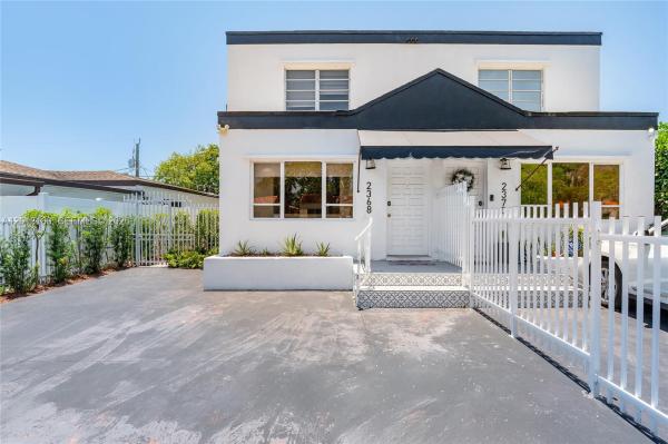 Silver Bluff Estates, 2368 SW 26th St #A, Miami, Florida 33133, image 2