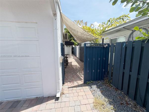 214 NE 108th St #BACK UNIT, Unincorporated Dade County, Florida 33161, image 2