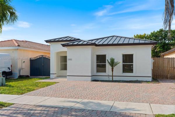 7978 NW 200th St, Hialeah, Florida 33015, image 1