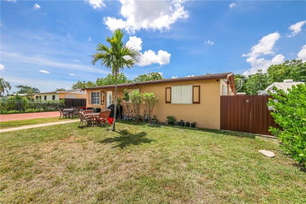 11600 SW 181st Ter, Unincorporated Dade County, Florida 33157, image 1