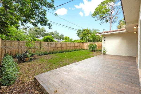 5770 SW 55th St, Unincorporated Dade County, Florida 33155, image 1