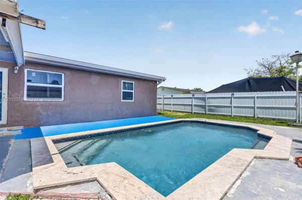 15104 SW 304th Ter, Homestead, Florida 33033, image 1