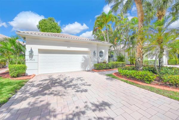 Bay Pointe, 2553 Bay Pointe Dr, Weston, Florida 33327, image 2