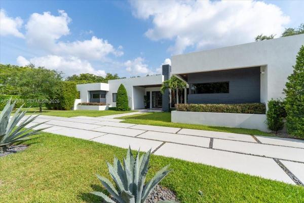 Jayco, 6785 SW 99th Ter, Pinecrest, Florida 33156, image 2