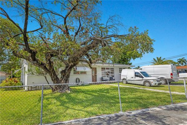 10370 SW 44th St, Unincorporated Dade County, Florida 33165, image 3