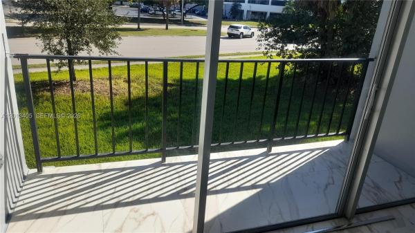 310 Fontainebleau Blvd #203, Unincorporated Dade County, Florida 33174, image 1