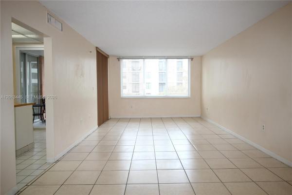 The Greynolds Park Club, 17890 W Dixie Hwy #519, North Miami Beach, Florida 33160, image 1