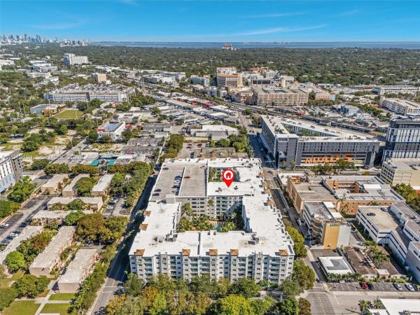 Valencia, 6001 SW 70th St #339, South Miami, Florida 33143, image 2
