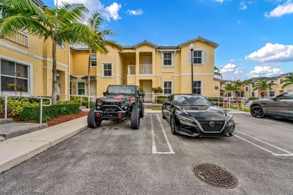 Fiji, 134 SE 28th Ter #20, Homestead, Florida 33033, image 1