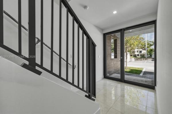 Oaks Place, 4120 S Oak Pl, Dania Beach, Florida 33314, image 1