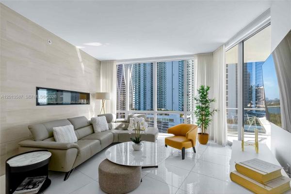 Paramount Miami Worldcenter, 851 NE 1st Ave #1603, Miami, Florida 33132, image 1
