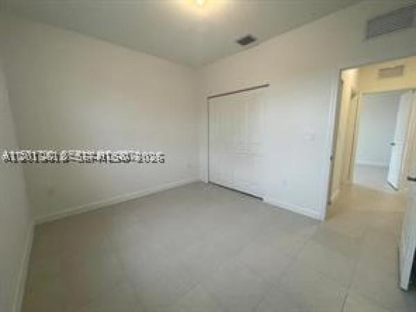 863 SE 26th Ter 0, Homestead, Florida 33035, image 3