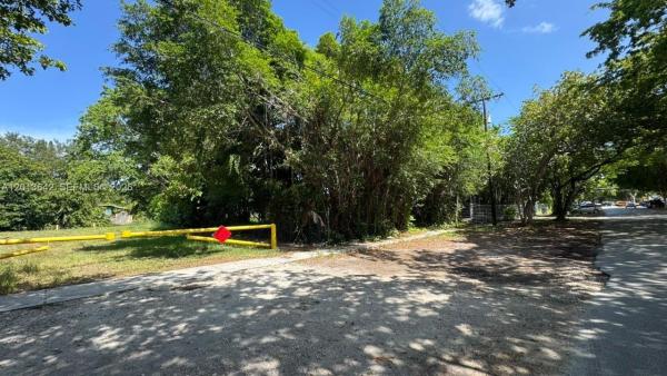 Biscayne Park Estates, 0 NE 125, North Miami, Florida 33161, image 3
