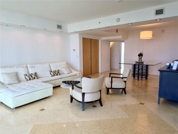 The Parc At Turnberry Isle, 19400 Turnberry Way #731, Aventura, Florida 33180, image 1