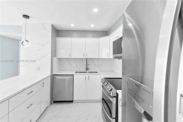 Admirals Port East, 2851 NE 183rd St #1504E, Aventura, Florida 33160, image 1