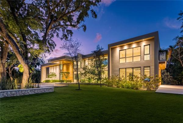 Pinecrest Residential, 10090 SW 67th Ave, Pinecrest, Florida 33156, image 1