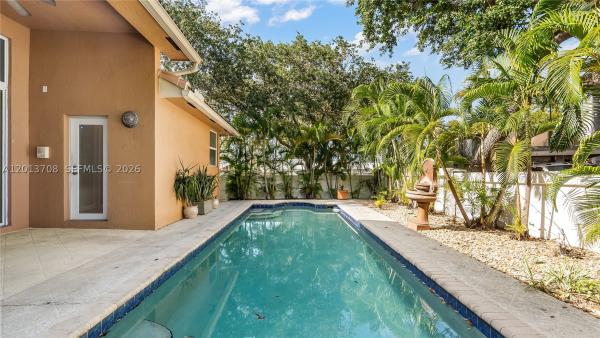 1940 S Blue Water Ter S, Lauderdale By The Sea, Florida 33062, image 2