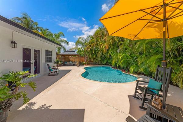 6651 SW 148th Ct, Unincorporated Dade County, Florida 33193, image 1