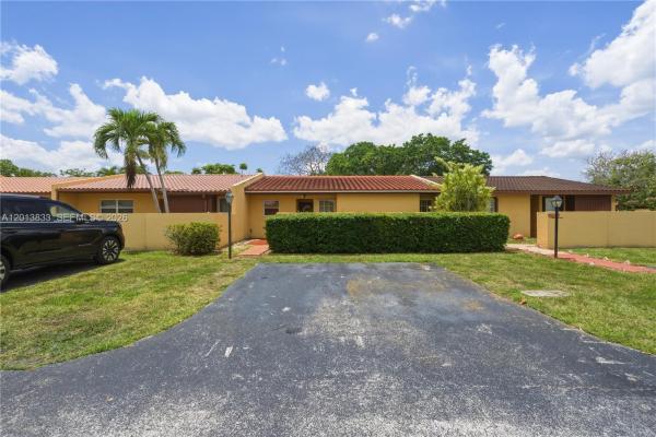 8614 SW 147th Pl, Unincorporated Dade County, Florida 33193, image 3