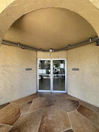 The Falls Of Inverrary, 6061 N Falls Circle Dr #106, Lauderhill, Florida 33319, image 2