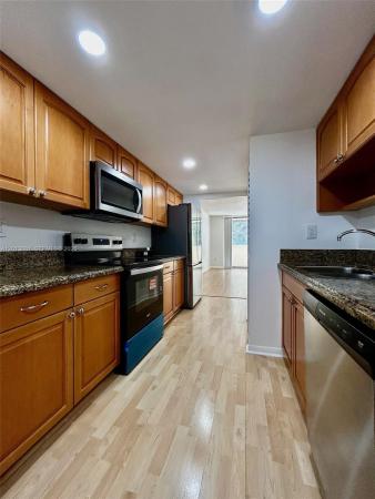 Plantation Forest, 7451 NW 16th St #304, Plantation, Florida 33313, image 2