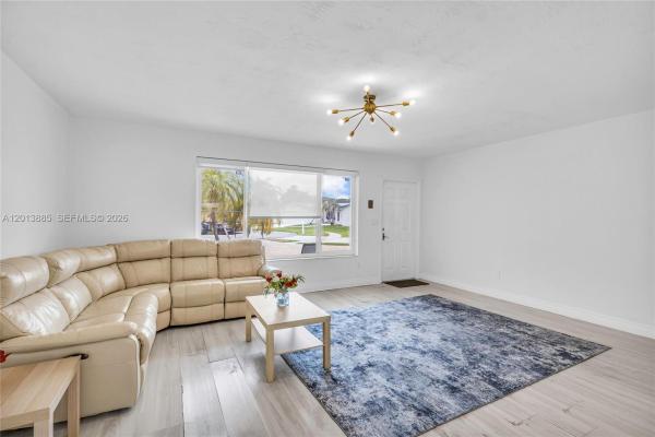 Pembroke Lakes, 1600 NW 120th Ave, Pembroke Pines, Florida 33026, image 1