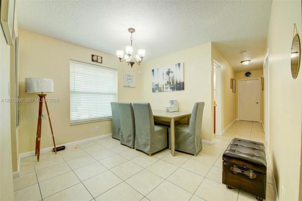 Croissant Park, 516 SW 14th Ct #1-2, Fort Lauderdale, Florida 33315, image 1